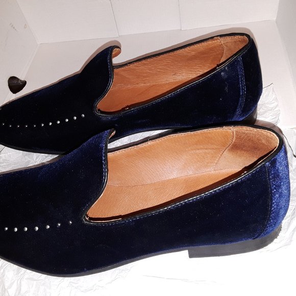 WALK  London. Suede loafers for men. Size 9, bluish color. main image 6